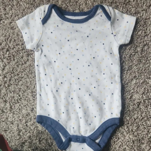 Assorted Kids One Pieces Set - Picture 9 of 11